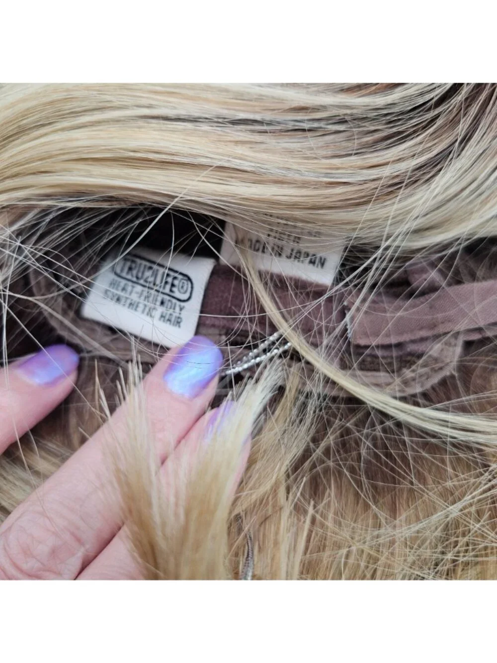 Hairdo Wig Classic Page Light Golden Blonde NWT